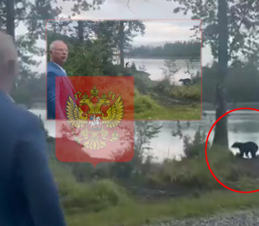 ŠOK: Ruska delegacija naletela na medveda na Aljasci (VIDEO)