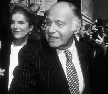 UMRLA ZADNJA LJUBAV DŽEKI KENEDI Oženjen, ali se nisu razdvajali