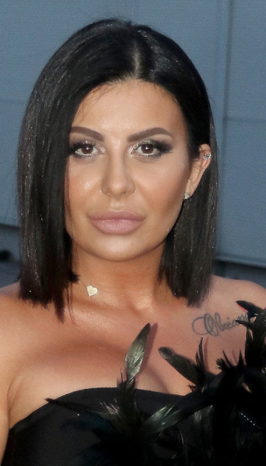 "PRIJAVILA SAM SE": Pevačica radila kao plejboj zečica