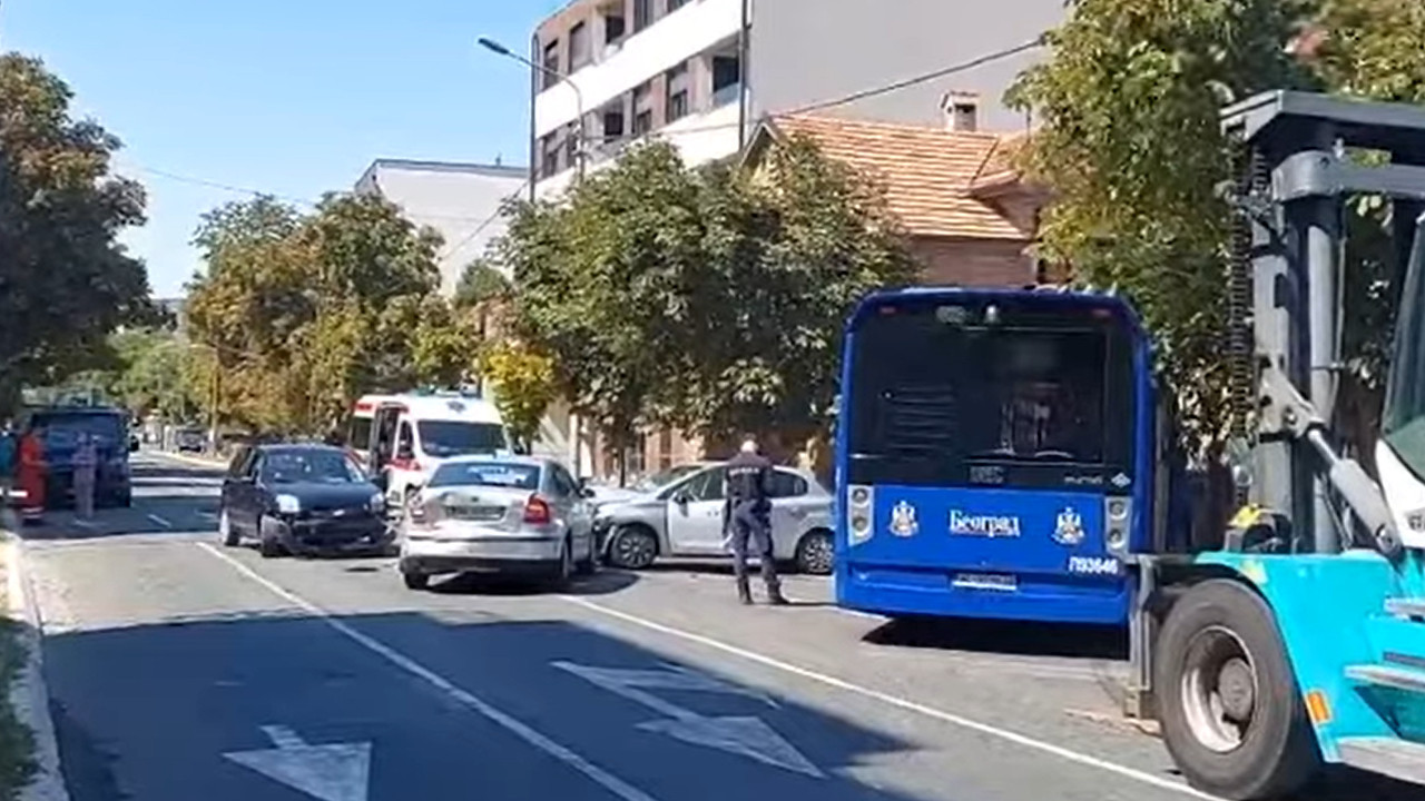 DEVOJČICA (15) STRADALA Jezivi detalji nesreće u Zemunu VIDEO