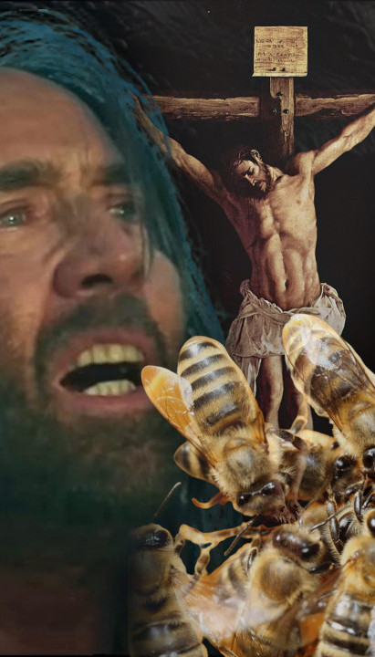 Кејџ правио хорор о Исусу, НАПАО ГА РОЈ ПЧЕЛА у Грчкој