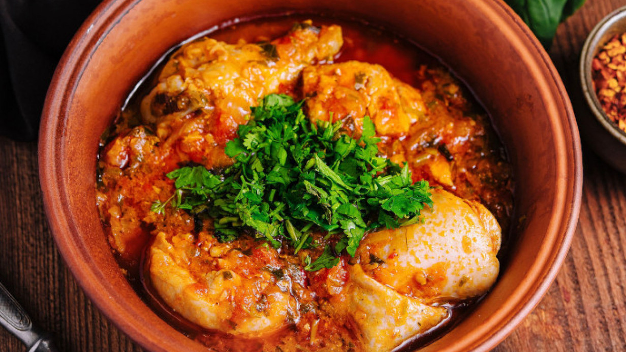 PILEĆI PAPRIKAŠ PO BAKINOM RECEPTU: Starinski način spremanja