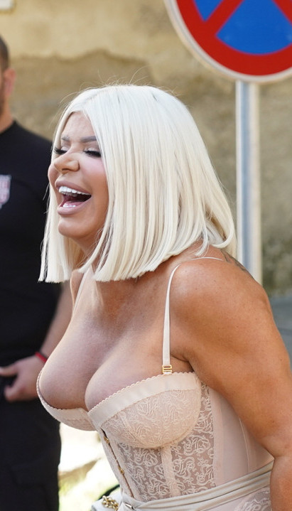 Objavljeni intimni snimci Dare Bubamare, platila 100.000€