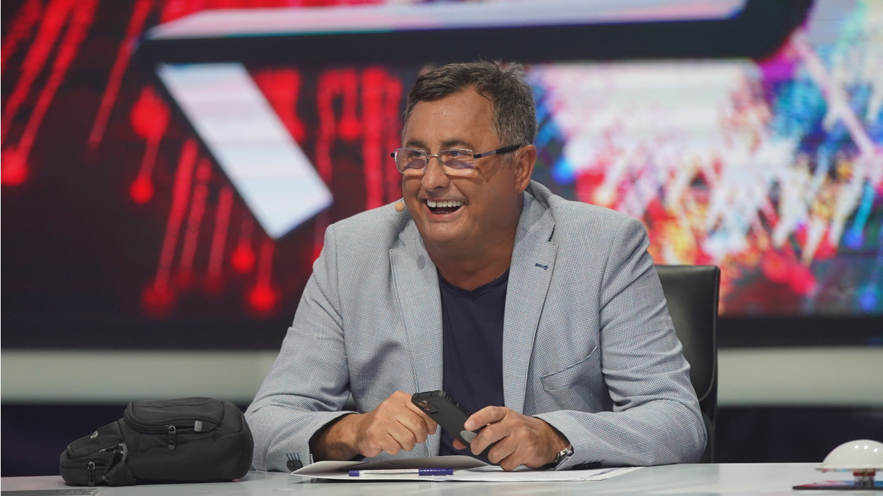 17 leta mlađa: Ovo lepotica je supruga Voje Nedeljkovića Foto