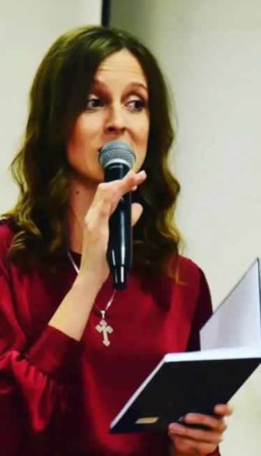 СМЕЛОСТ ЈЕ ДУХОВНА ЗРЕЛОСТ: Религиозна поезија Бојане Чолић