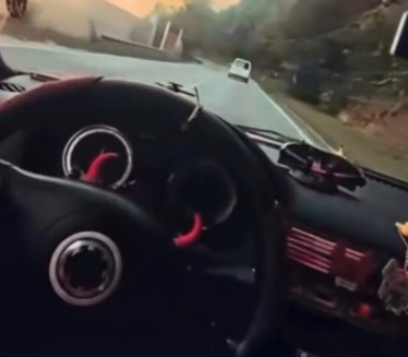 Vozio nogom po BiH, hvalio se na mrežama - stigla ga KAZNA