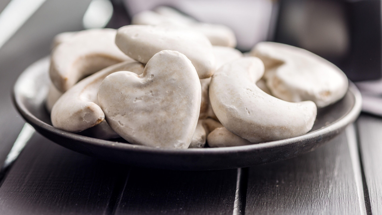 VRAĆAJU U DETINJSTVO Starinski medenjaci koji se tope u ustima