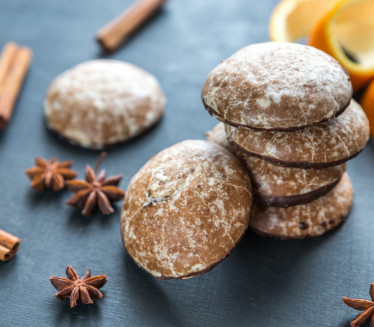 ПРАВИ ПРАЗНИЧНИ МЕДЕЊАЦИ: Оргиналан рецепт, топе се у устима