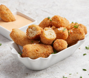 КУГЛИЦЕ ОД БЕЛОГ МЕСА: Топе се у устима