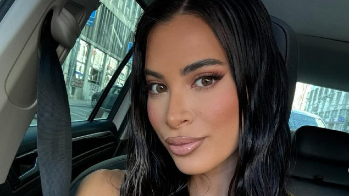 OTKRILA POL BEBE: Naša pevačica u drugom stanju