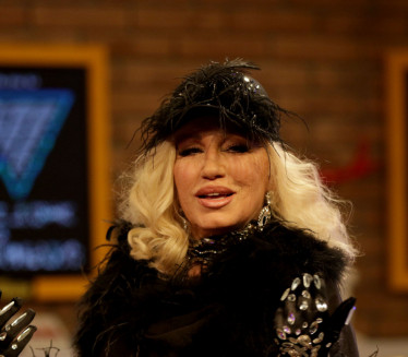 PROMENIO ŽIVOT IZ KORENA: Čime se bavi sin Nade Topčagić