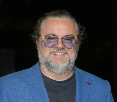 ČUVA JE OD OČIJU JAVNOSTI: Željko slavi rođendan sa devojkom