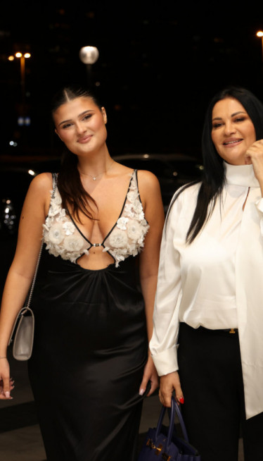 SAMO DA POČNE DA RADI: Jana ćerki otvara kozmetički salon