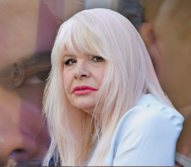 SKANDAL: Folker poslao Hanki INTIMNE FOTKE, izjavio ljubav