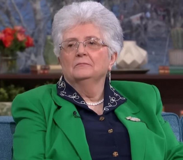 Ова бака има 72 године и зарађује богатство као ескорт дама