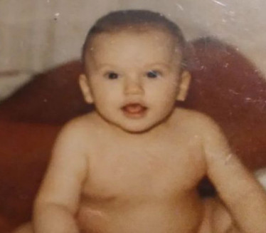 ZNATE LI KO JE GLUMAC SA SLIKE? Oženio je koleginicu