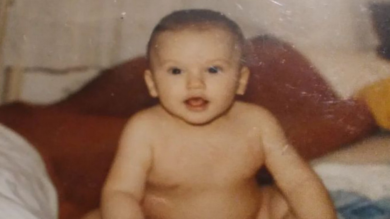 ZNATE LI KO JE GLUMAC SA SLIKE? Oženio je koleginicu