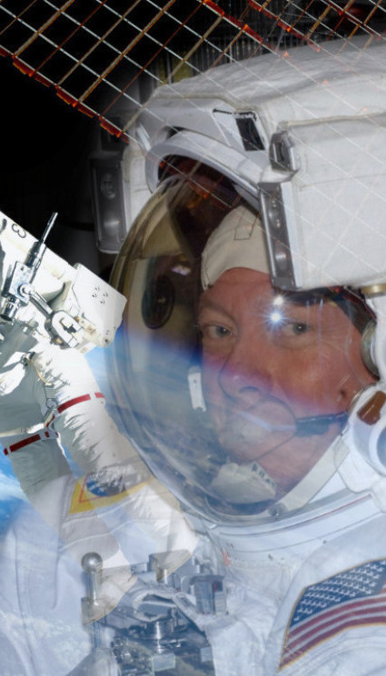 "ŽIVIMO U LAŽI" Astronaut shvatio istinu boraveći u svemiru