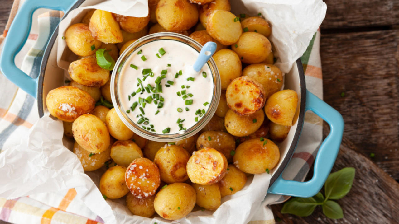 NAJBOLJI PEKARSKI KROMPIR: Hrckav i slastan