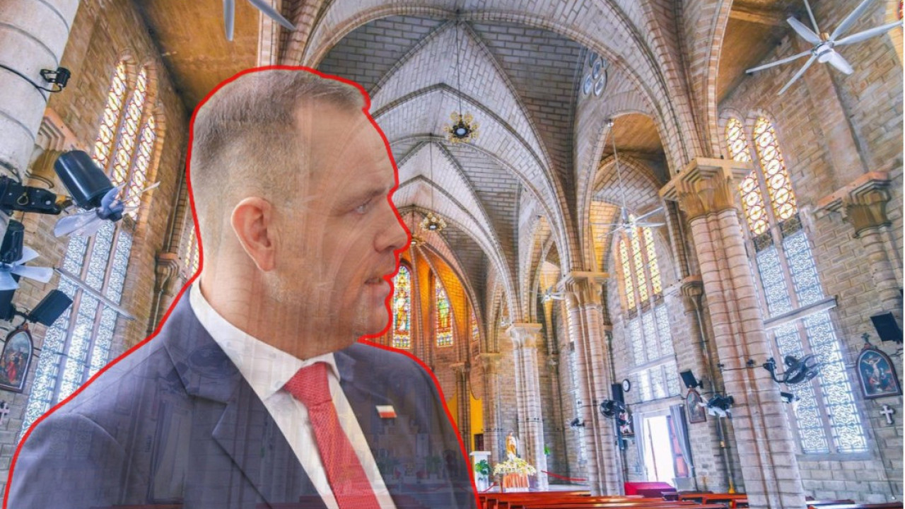 Prerušen u sveštenika pokušao da priđe predsedniku u crkvi