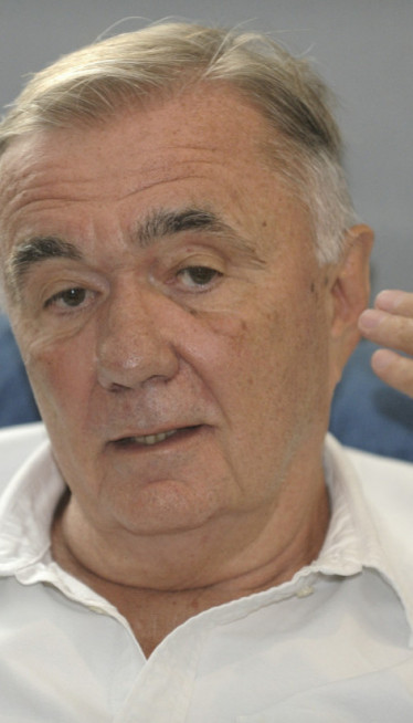 Otkucaji srca Beograda u peru Dušana Kovačevića