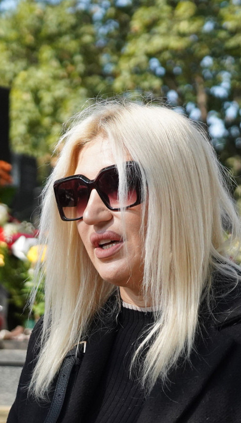 Folkerka u avionu videla očevu umrlicu u novinama