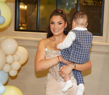 STIGLE BROJNE KOLEGE: Ko je prvi stigao na Amelov rođendan