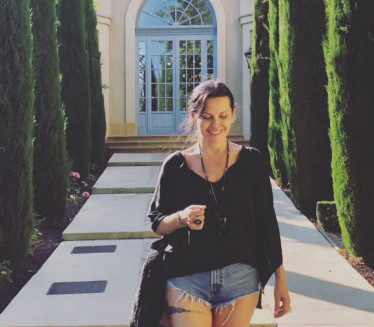 PRONAŠLA SESTRU: Elena Karaman dočekala rođus u pustinji