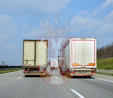 КАМИОНЏИЈЕ,ОПРЕЗ! Измењен закон о радном времену и тахографу