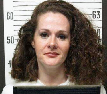 SMRTNA KAZNA ZA ŽENU POSLE 200 GODINA Sa 18 preklala devojku