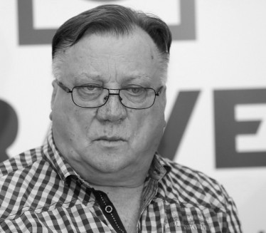 "ЋЕРКИ САМ ПУШТАЛА ПЕСМЕ"Певачица сломљена због смрти Халида