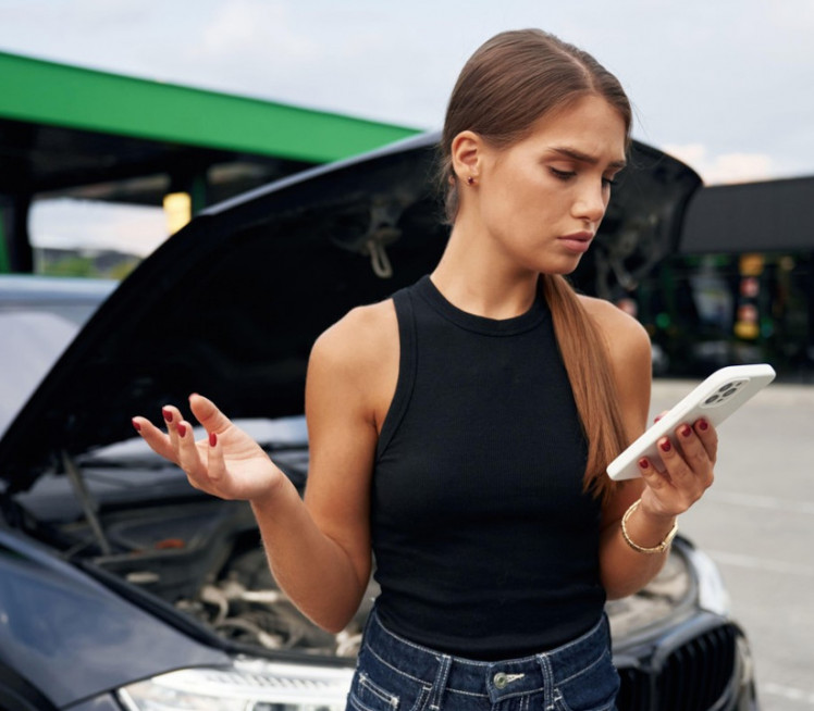 Čula pucketanje motora, odrali je 700€, a onda saznala istinu