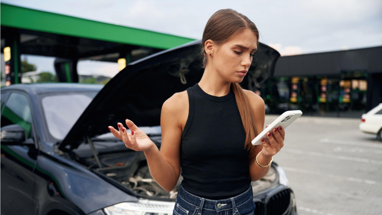 Čula pucketanje motora, odrali je 700€, a onda saznala istinu