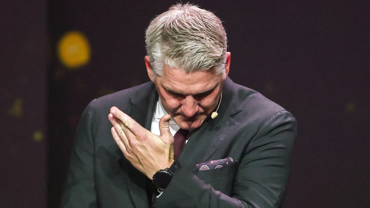 BASTI PLAKAO KAO KIŠA: Nije mogao da suzdrži emocije