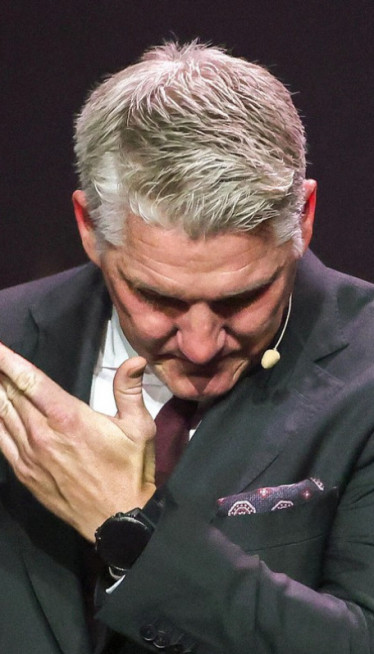 BASTI PLAKAO KAO KIŠA: Nije mogao da suzdrži emocije