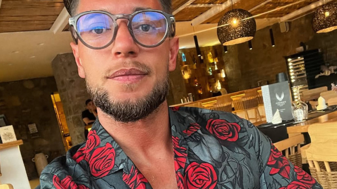 "ЈА НЕ ПИЈЕМ ИЗ ЦИПЕЛЕ": Јоца прозвао колегу