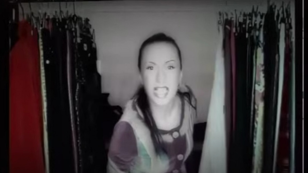 RODITELJI BEŽALI PRED GRANATAMA: Pevačica o ratu i karijeri