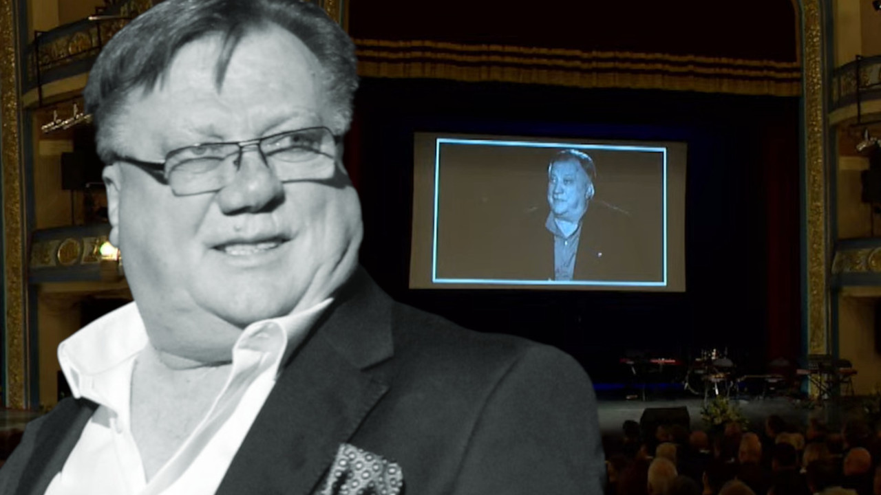 ЈАКА СИМБОЛИКА: На комеморацији отпеван Халидов велики хит