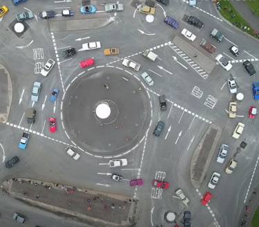 "МАГИЧНИ!" Кажу да је ово НАЈСТРАШНИЈИ кружни ток на свету