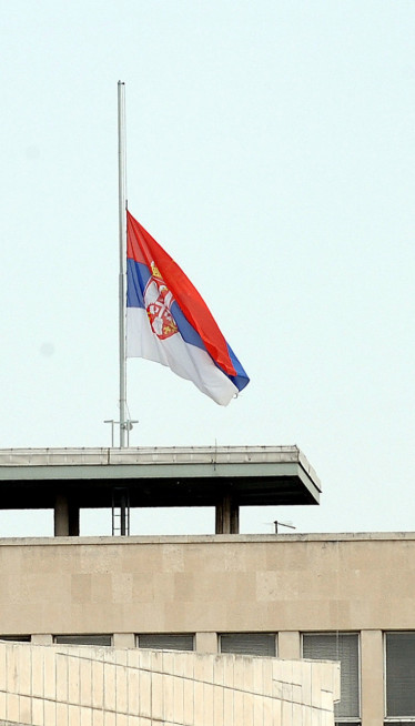 ЗАСТАВЕ НА ПОЛА КОПЉА: Данас је Дан жалости у С. Митровици