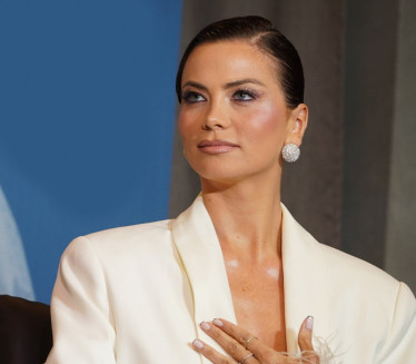 МИЛИЦУ ПОСЕТИО ПОЗНАТИ ФУДБАЛЕР: Дочекала га у бадемантилу