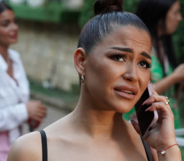 "POČIVAJ U MIRU, ČUVAM TE U SRCU" Tuga u domu naše pevačice