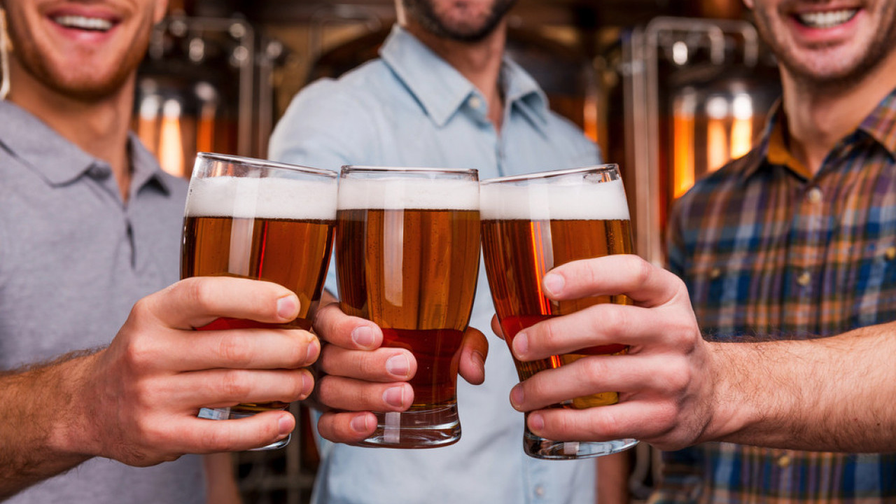 УЖИВАТЕ У ПИВУ? Ево како једно пиво дневно утиче на здравље