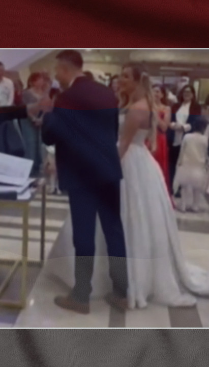 МАМА АМИНОВАЛА: Снимак са српске свадбе постао прави хит