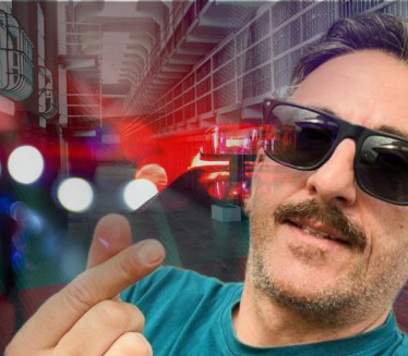 ГЕЈ АФЕРА ТРЕСЕ РЕГИОН Младић(20) оптужио глумца за силовање