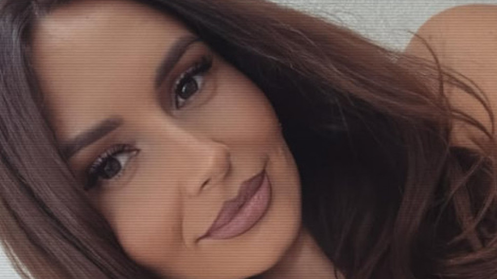 "МОЈ РАЗЛОГ И МОЈ МИР": Породила се певачица, крила трудноћу