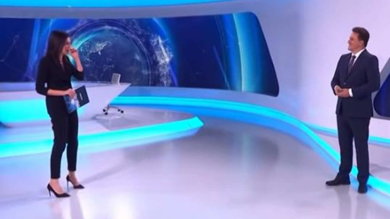 УРНЕБЕС УСРЕД ДНЕВНИКА: Гаф водитељке ХРТ-а насмејао регион