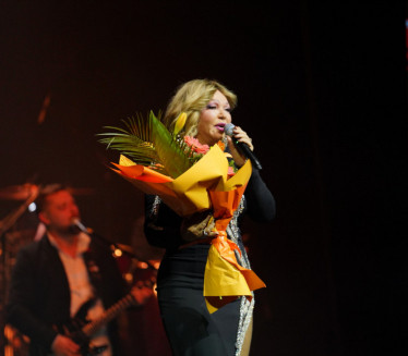 "S NJIM IMAM DETE, ŠTA ĆEŠ": Neda pomenula bivšeg na koncertu