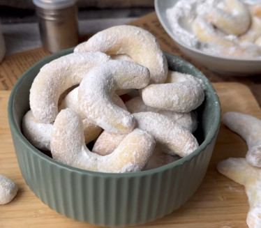 KOKOS KIFLICE KOJE BUDE NOSTALGIJU: Domaći recept