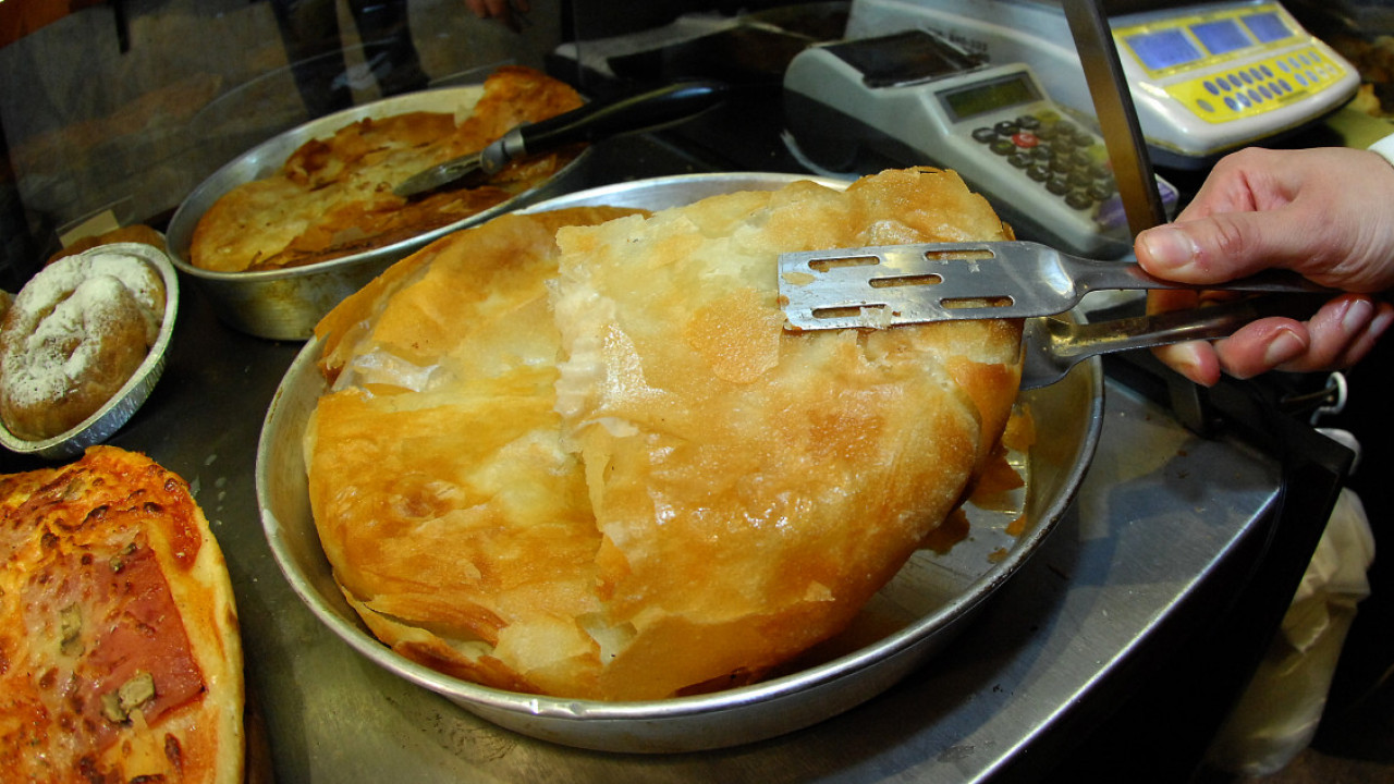 ПОСНИ БУРЕК СА СИРОМ Идеалан за доручак, топи се у устима